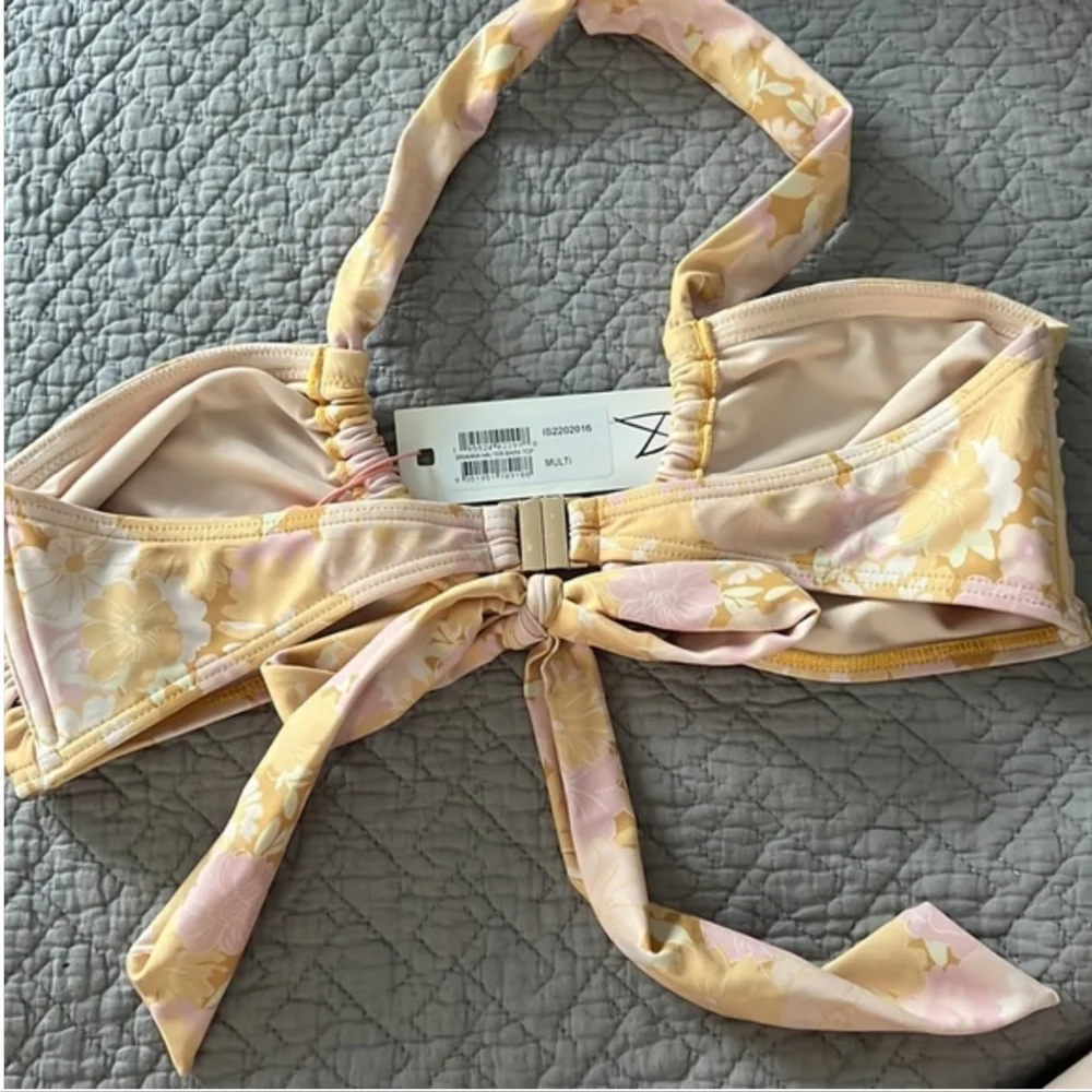 Brianna Halter Bikini Top
MINKPINK
Med New - Picture 2 of 6